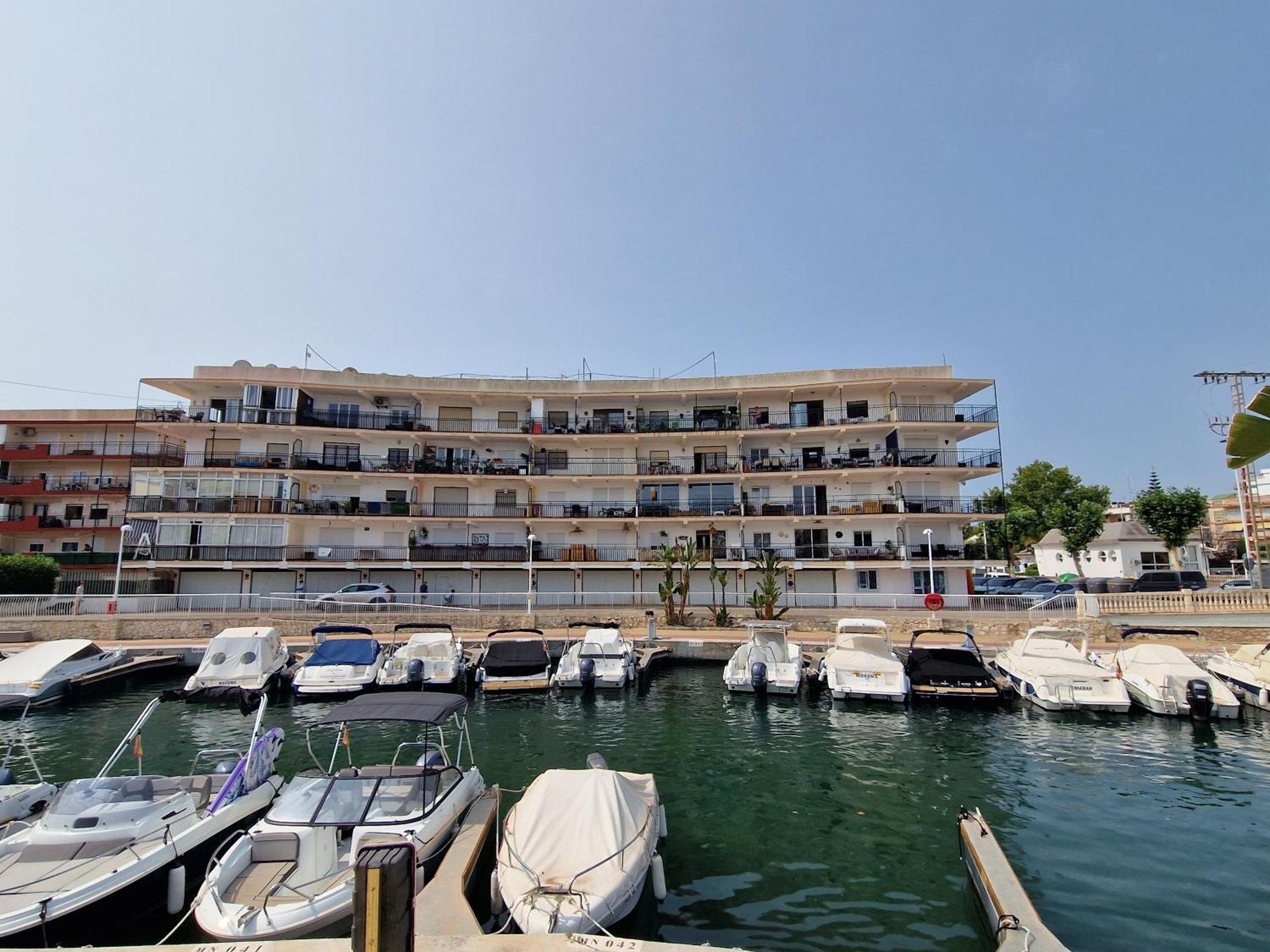 Waterfront 3 Bed Apartment, 90M From The Beach Platja de Larenal Exterior foto
